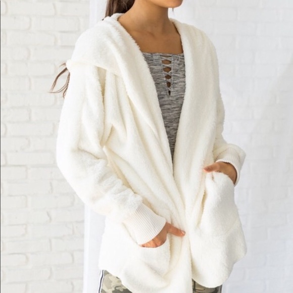 Hem & Thread Sweaters - Ivory plush fleece cardigan